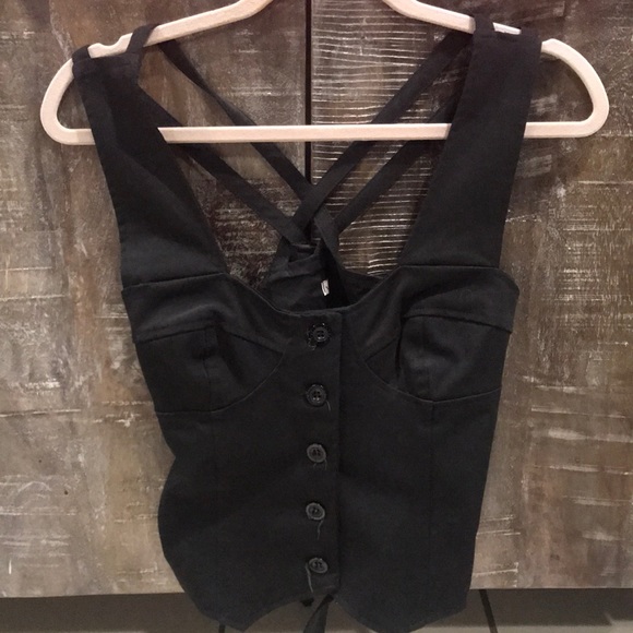 Vest - Picture 1 of 5